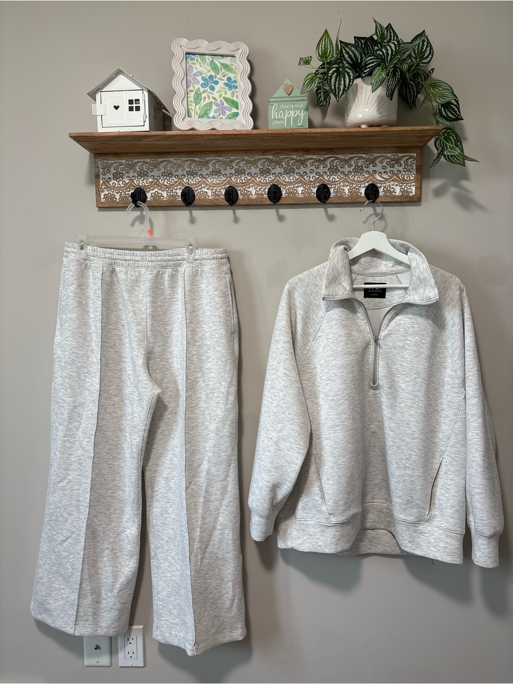 Abercrombie Grey Lounge Set
